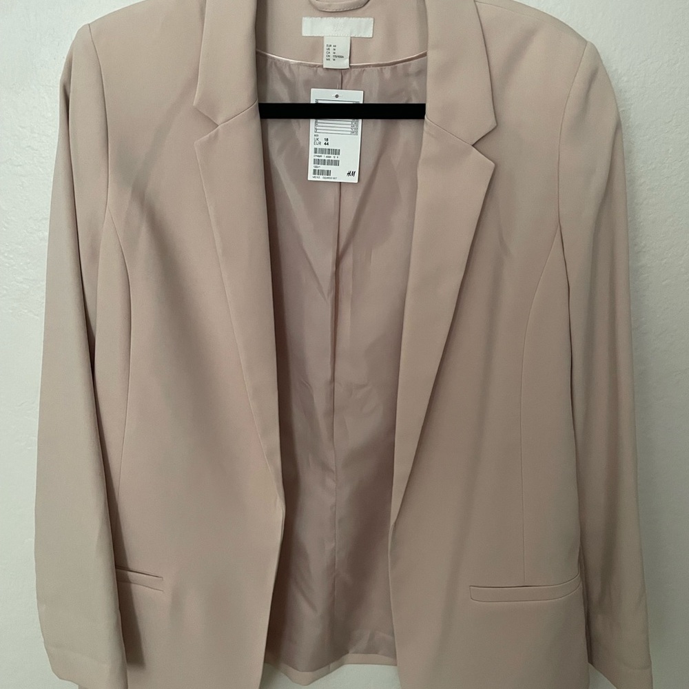 NWT: H&M Blush Pink Tailored Blazer, Size 14